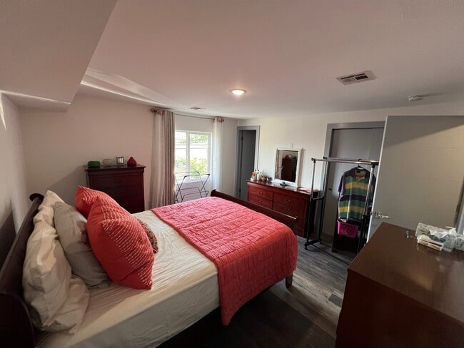 186 Oliver St, Unit 2 in Newark, NJ - Building Photo - Building Photo