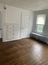 190 W 8th St in Oswego, NY - Building Photo - Building Photo