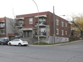 3299 Hochelaga in Montréal, QC - Building Photo