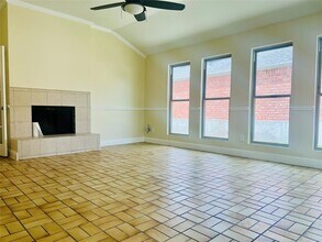 8814 Beau Monde Dr in Houston, TX - Building Photo - Building Photo