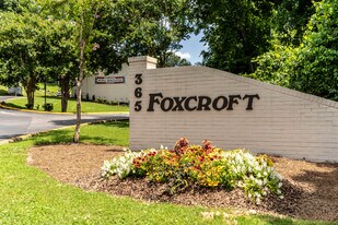 Foxcroft Apartments in Nashville, TN - Building Photo