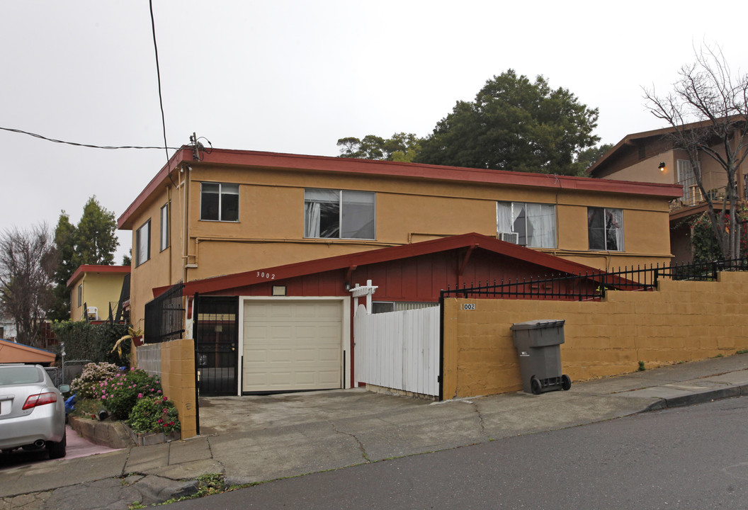 3002 Bona St in Oakland, CA - Building Photo