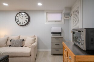 525 Circle Dr in Fox Lake, IL - Building Photo