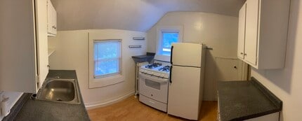 60 Gold St in Rochester, NY - Foto de edificio - Building Photo