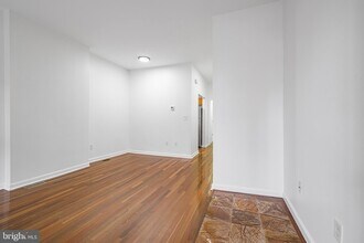 609 W 9th St in Wilmington, DE - Foto de edificio - Building Photo