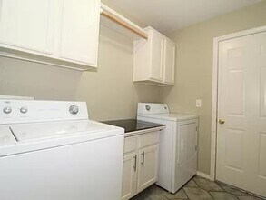 1567 N Caddo Ave in Fayetteville, AR - Building Photo - Building Photo