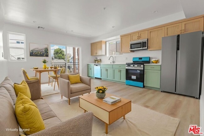 property at 1261 Browning Blvd