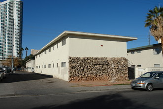 RJ Apartments in Las Vegas, NV - Building Photo - Building Photo