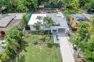 1370 NE 133rd St in North Miami, FL - Building Photo - Building Photo