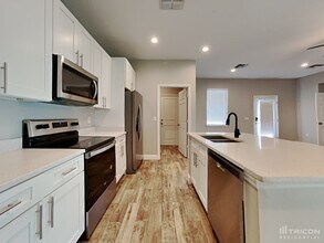 3321 Buttonwood Ave in Deltona, FL - Building Photo - Building Photo