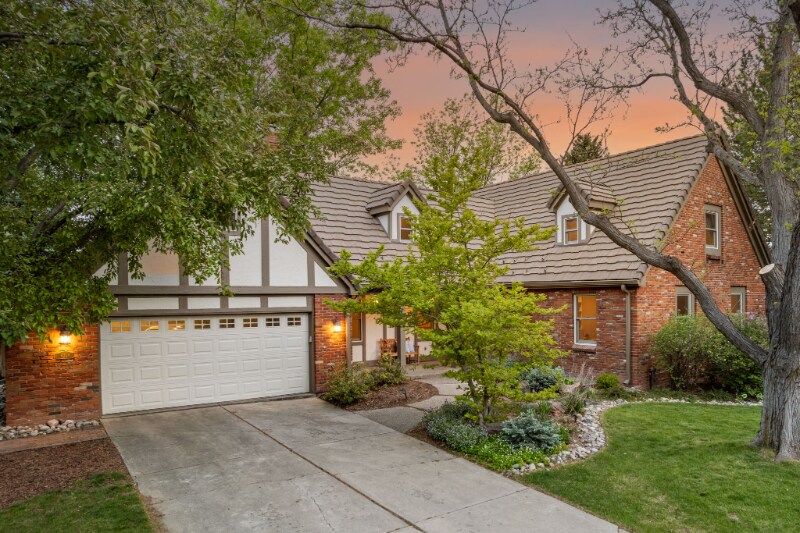 6248 S Coventry Ln W in Littleton, CO - Building Photo