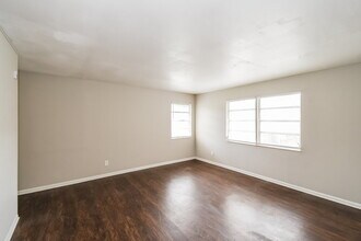 4626 Castleton Dr in Jacksonville, FL - Building Photo - Building Photo