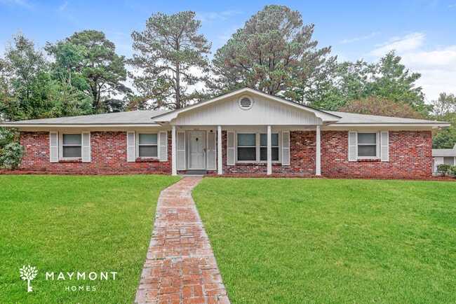 property at 463 Pemberton Dr