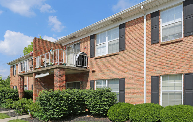 Diamond Oaks in Cincinnati, OH - Building Photo - Building Photo