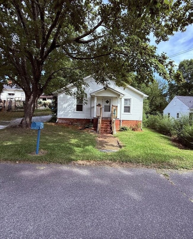 property at 212 Ridgecrest St