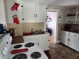 6 Hager Ln in Littleton, NH - Building Photo