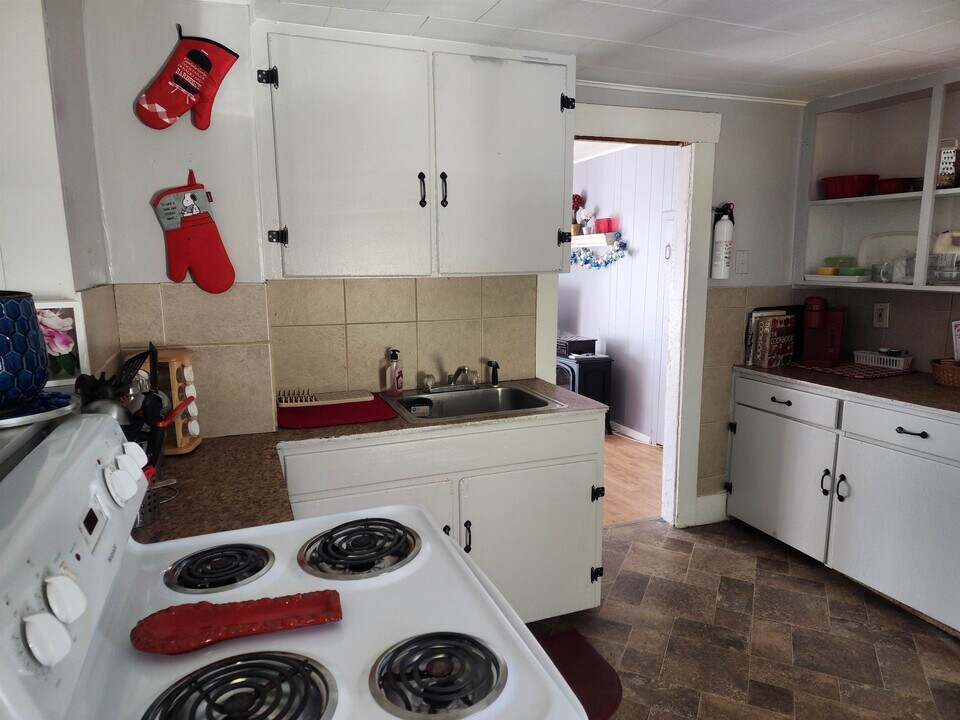 6 Hager Ln in Littleton, NH - Building Photo