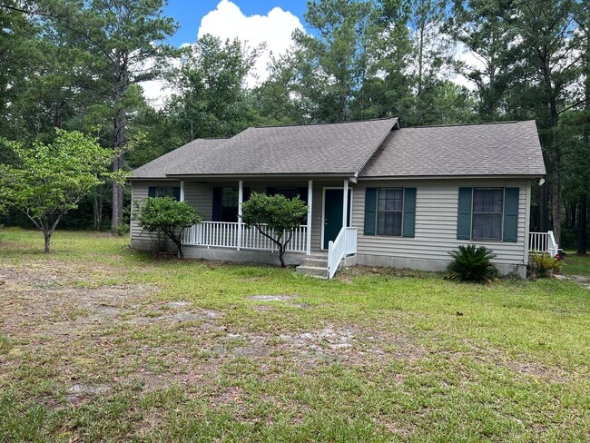225 Palomino Dr in Guyton, GA - Foto de edificio - Building Photo