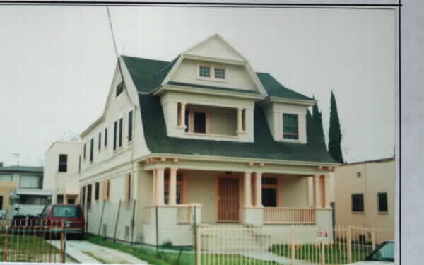 156 W 46th St in Los Angeles, CA - Building Photo - Building Photo