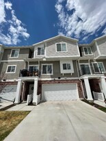 4214 Frontier Park Ct in Riverton, UT - Building Photo