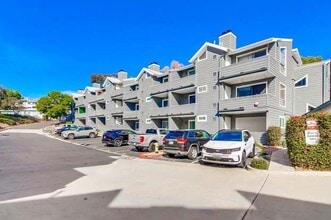 3370 Cherokee Ave, Unit 41 in San Diego, CA - Foto de edificio - Building Photo