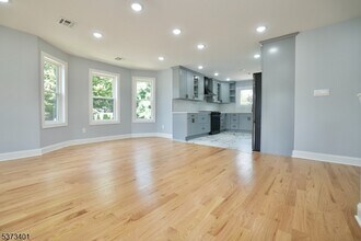226 Park Ave in Nutley, NJ - Building Photo - Building Photo