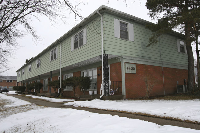 Eastridge Apartments in Rockford, IL - Foto de edificio - Primary Photo