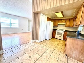 566 Northride Trail in Lakeland, FL - Building Photo - Building Photo