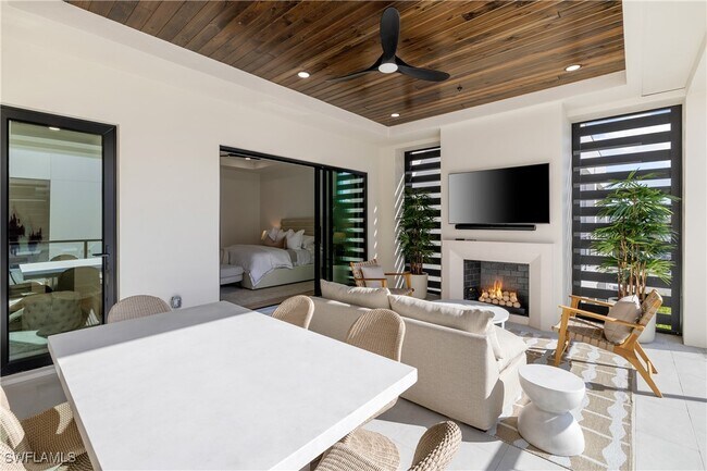 property at 82 9th St S
