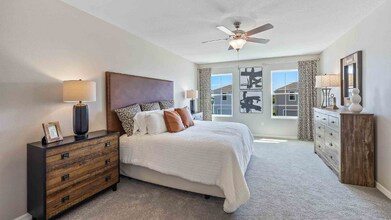 31013 Summer Sun Lp in Wesley Chapel, FL - Building Photo - Building Photo