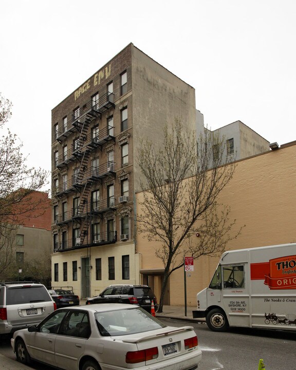 310 E Fourth St in New York, NY - Building Photo