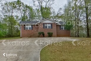 225 Big Oak Cir in Athens, GA - Building Photo
