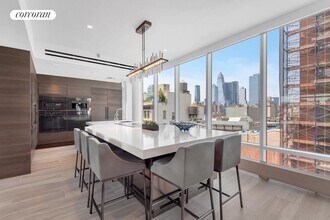 246 W 17th St in New York, NY - Building Photo - Building Photo