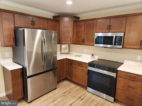 171 N Almond St, Unit A-205 in Orange, VA - Building Photo - Building Photo