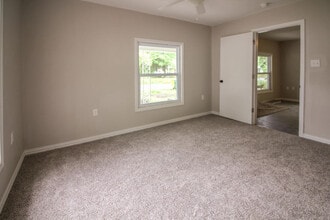 900 N Detroit Ave in Russellville, AR - Building Photo - Building Photo