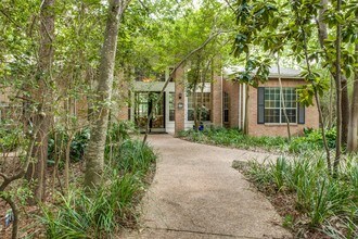 Park on Memorial in Houston, TX - Foto de edificio - Building Photo