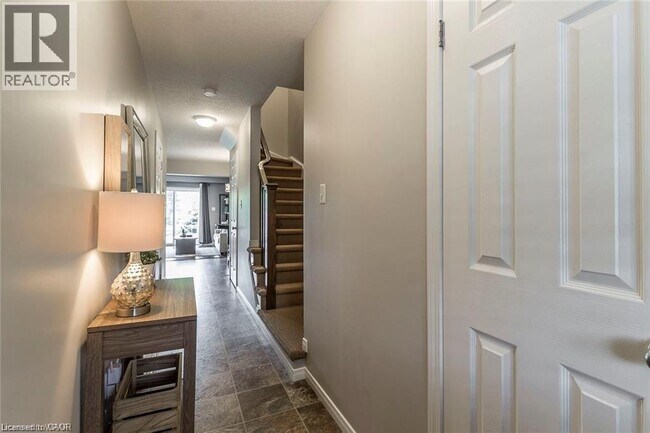 508 Beaumont Cres in Kitchener, ON - Building Photo - Building Photo