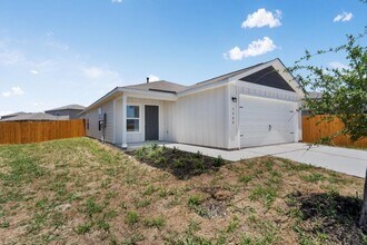 3940 Prairie Crk in New Braunfels, TX - Building Photo - Building Photo