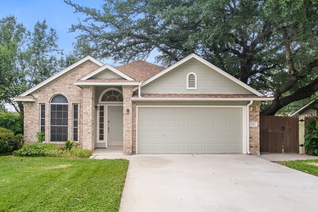 200 Woodstone Dr