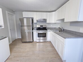 43 Cottage St in Boston, MA - Building Photo - Building Photo