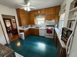 705 2nd St NW in Austin, MN - Foto de edificio - Building Photo