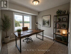 70 Thatcher Dr in Guelph, ON - Building Photo - Building Photo