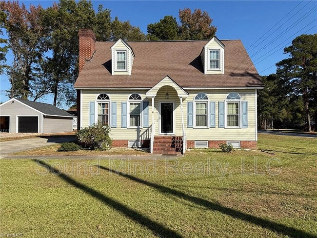 933 Beechwood Dr in Rocky Mount, NC - Foto de edificio - Building Photo