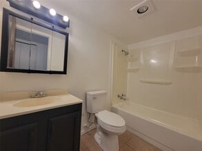 424 Green Canyon Dr, Unit 2205 in Mesquite, TX - Building Photo - Building Photo