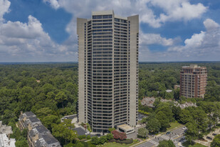 Park Place on Peachtree in Atlanta, GA - Building Photo