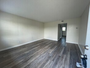 332 Old Gray Station Rd in Gray, TN - Building Photo - Building Photo