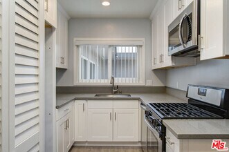 1451 E Wilson Ave in Glendale, CA - Building Photo - Building Photo