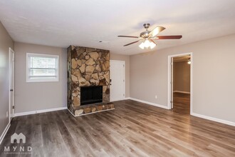 549 Village Run in Lawrenceville, GA - Building Photo - Building Photo