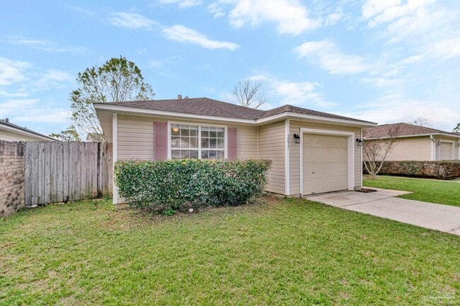 2037 Marquesas Ln in Pensacola, FL - Building Photo - Building Photo