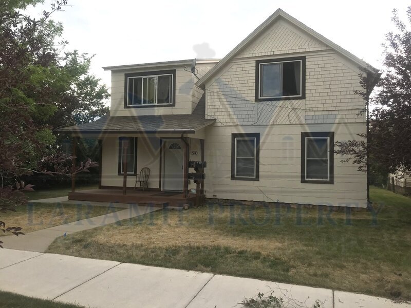 514 S 10th St in Laramie, WY - Foto de edificio